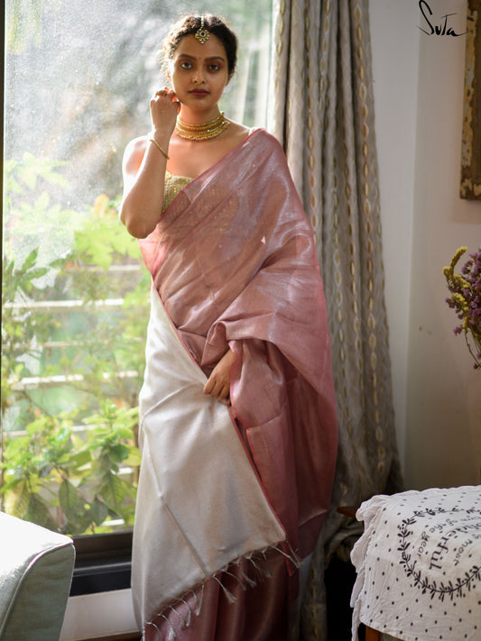 Panneer Roja – Light Pink Linen Zari Saree