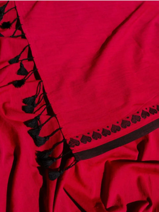 Vizhiyin Idhayam – Red Handloom Cotton Saree with Heart Butis